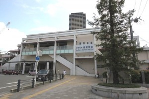 京阪本線 香里園駅